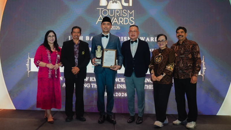 Menag Raih Penghargaan Bali Top Hospitality Leader in Religious Tourism Development