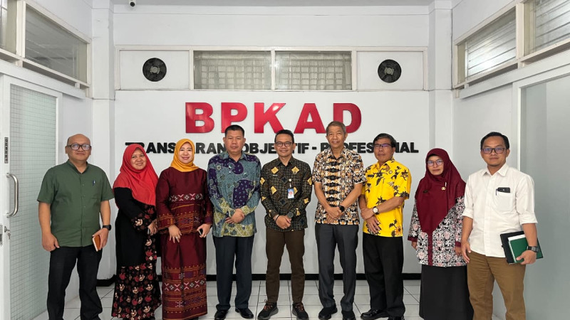 Merawat Kerukunan dari Kuningan: Ikhtiar Pemimpin Birokrasi Membumikan Kepemimpinan Adaptif dan Ekoteologi