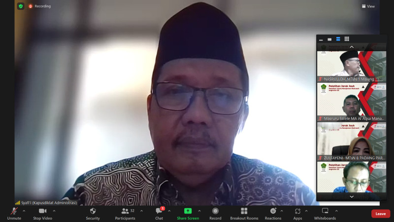Pelatihan Teknis Manajemen Madrasah, Kapus: Jangan Pernah Berhenti Belajar